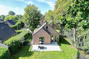 Exterior - Woodland Bungalow Retreat for 4 (Ewijk)