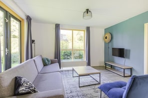 Smart TV - 4-Person Forest Bungalow in Ewijk (Ewijk)
