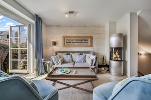 TV - Cozy apartment in the heart of Hörnum for up to 4 people with terrace. - (Hörnum (Sylt))