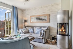 TV - Cozy apartment in the heart of Hörnum for up to 4 people with terrace. - (Hörnum (Sylt))