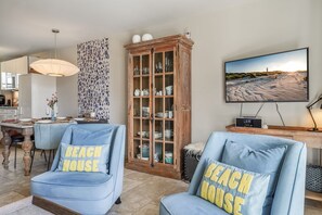 TV - Cozy apartment in the heart of Hörnum for up to 4 people with terrace. - (Hörnum (Sylt))
