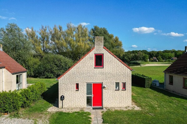 Exterior - Ewijk Lakeview Cottage for 6 (Ewijk)