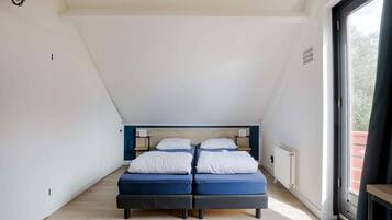 3 bedrooms, WiFi (free)