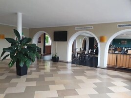 Bar (en el alojamiento)