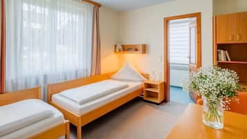 Twin Room, Balcony, Garden View