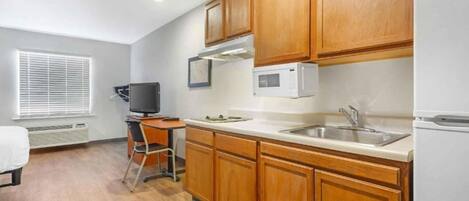 Fridge, microwave, stovetop, toaster