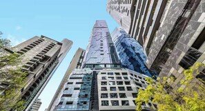 Exterior - Skyline & Sea Luxe Heated Pool, Gym, Sauna, Steam (Melbourne)