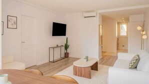 Living area - Magnificent Appartment - 6P - Saint Tropez Center (Saint-Tropez)