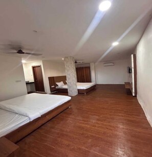 Family Room - Hotel Aadhyav Palace (Ujjain)