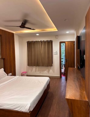 Room - Hotel Aadhyav Palace (Ujjain)