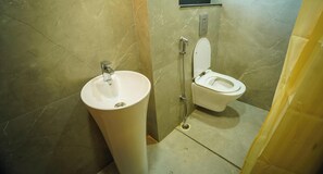 Bathroom - Jai Ganesha Resort (Chalsa)