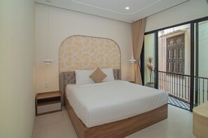 Minibar, bureau, Wi-Fi gratuit, draps fournis