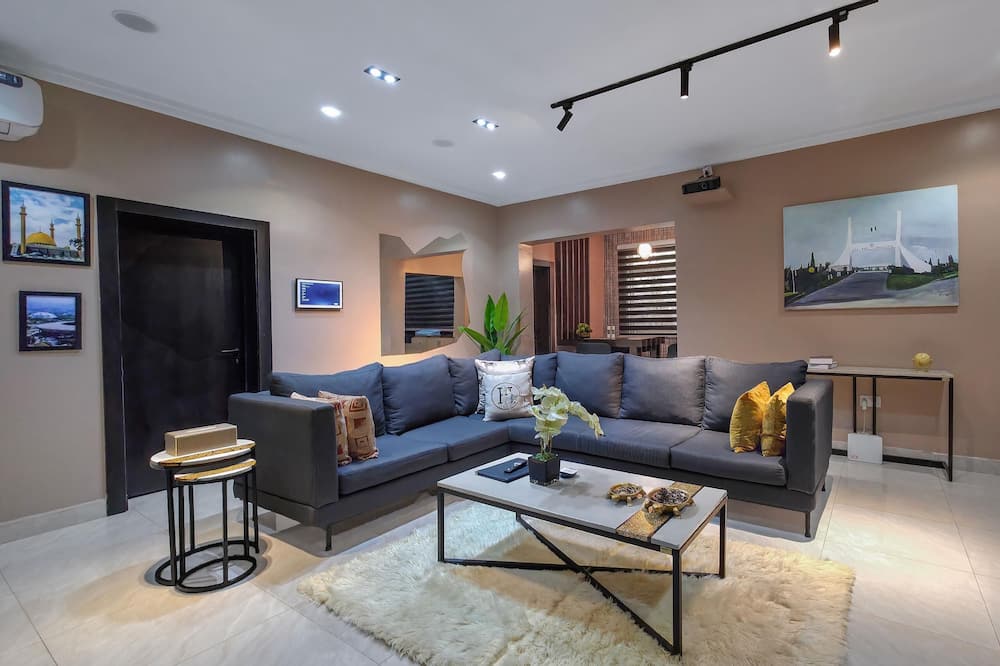 Aurora Smart Residence