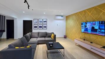 Appartement Ăconomique, balcon, vue ville | Coin sĂ©jour