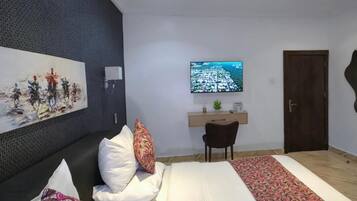 Appartement Ăconomique, balcon, vue ville | Bureau, espace de travail pour ordinateur portable, rideaux occultants