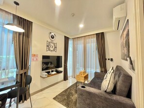 Living area - A103-  1 Bedroom Serviced Apartment with Whirlpool at Ao Nang Beach (Tambon Ao Nang)