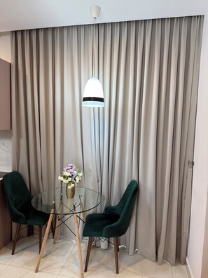 Dining - Paradise stay at Nova Accra (Accra)