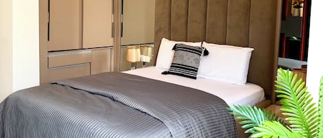 1 bedroom, iron/ironing board, WiFi