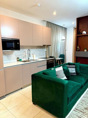 Living area - Paradise stay at Nova Accra (Accra)