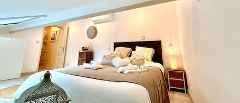 1 bedroom, desk, iron/ironing board, free WiFi