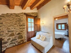 Interior - 🏡 HOUSE IN MONTSENY NATURAL PARK 🌿 (Fogars de Montclús)