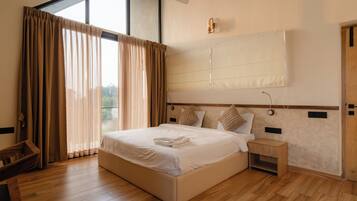 Villa, balkon, uitzicht op tuin