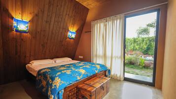 Vila, sacada, vista para o jardim