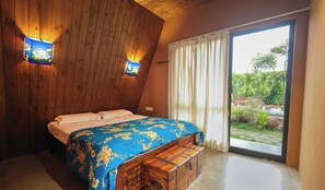 Villa - balkon - udsigt til have