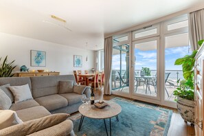 TV - Strandburg Meereszauber – Sea View Apartment (Fehmarn)
