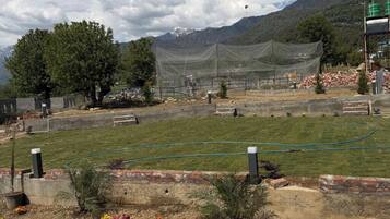 Cottage, uitzicht op bergen | Terrein van de accommodatie