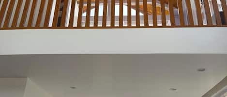 ChaumiÚre, vue sur la montagne | Intérieur