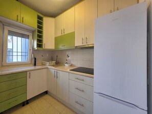 Private kitchen - PETRAKIS Apartment by SDR (Paralia)