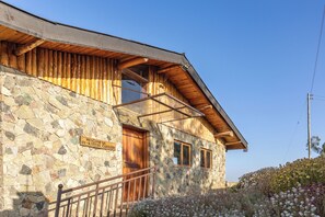 Exterior detail - ol kinyaa cottage (Eburru Center)