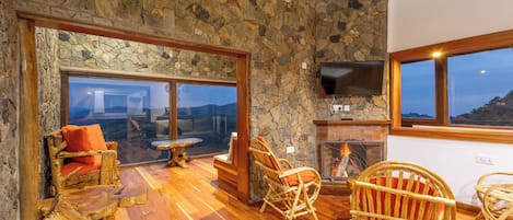 Family Cottage | Interior