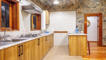 Comfort Cottage, Mountain View | Private kitchen