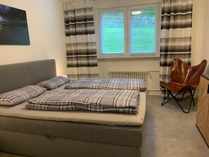 1 bedroom, WiFi, bed sheets - Quiet vacation apartment on the edge of the forest for hiking (Bad Harzburg)