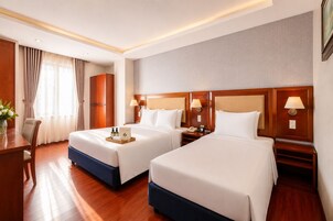 Deluxe Triple Room, City View