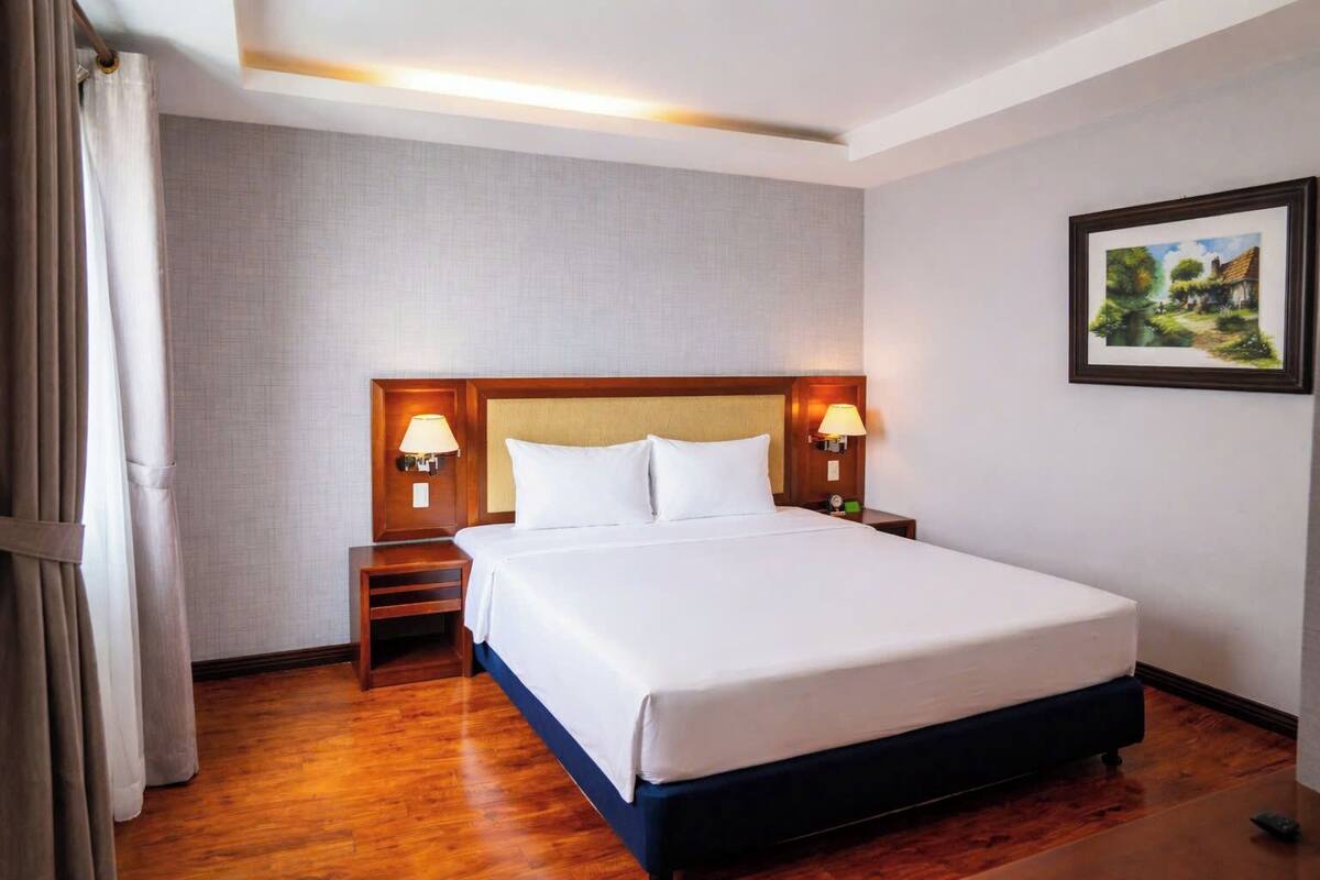 Premium Room, City View