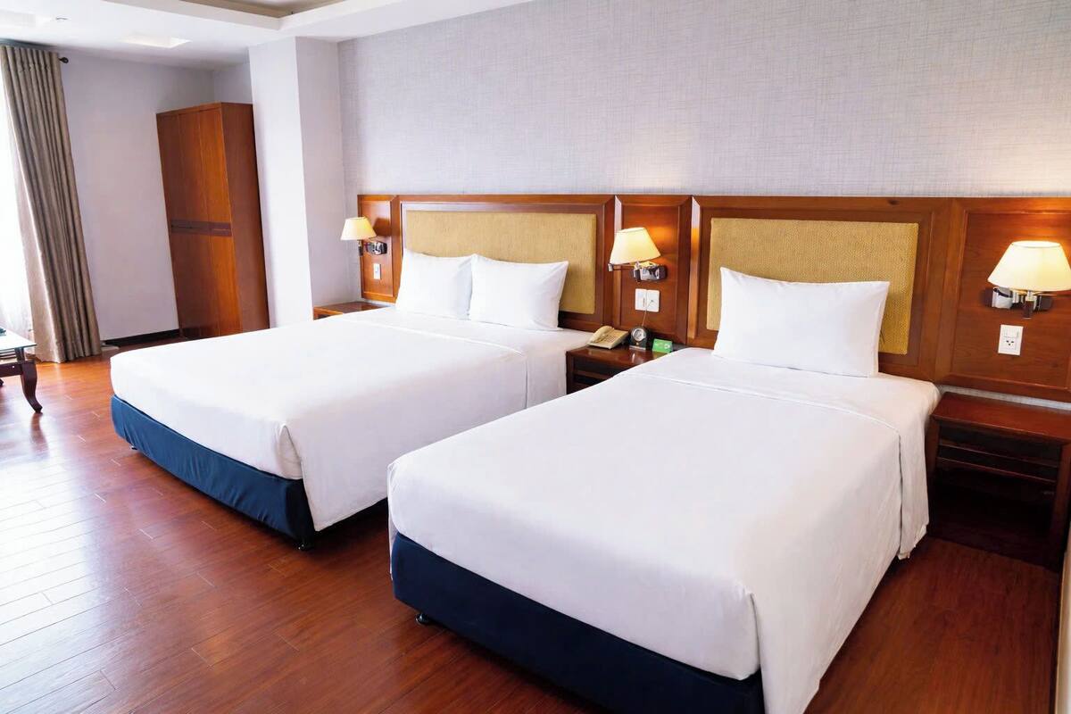 Deluxe Triple Room, City View