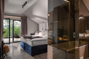 Quarto casal luxo, vista para o jardim | Cofres nos quartos, escrivaninha, cortinas blackout, Wi-Fi de cortesia