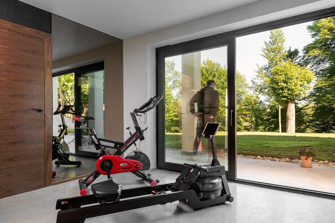 Deluxe-Doppel- oder -Zweibettzimmer, Bergblick | Fitnessbereich