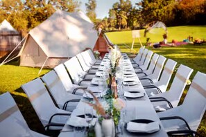 Outdoor banquet area - Group Stay ~ Sauna ~ Farm ~ Quad Rides ~ BBQ (Čmelíny)