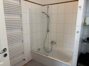 Hair dryer - Quiet and cozy oasis of well-being close to the natural beach and beautiful nature (Dassow)