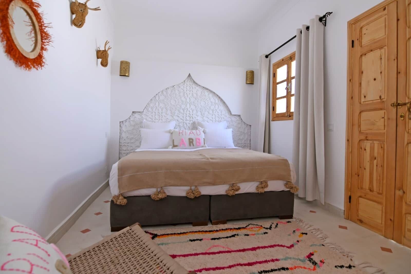 4 bedrooms, WiFi, bed sheets