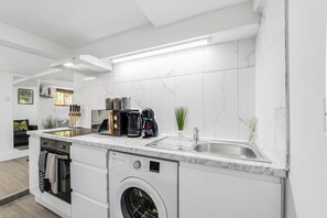 Private kitchen - Cosy Little Flat - Perfect Base for Explorers (London)
