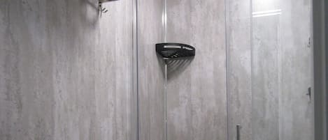 Studio, 1 Bedroom, City View | Bathroom