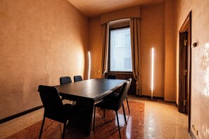 Apartment, 6 Bedrooms, Balcony, Garden View | Dining - Maestosa Residenza Maffei (Verona)