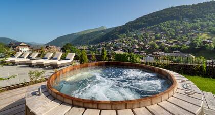 Luxury Chateau in the Heart of Morzine with exceptional mountain views