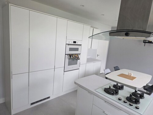 Beautiful 3-bedroom bungalow on west edge of Aberdeen