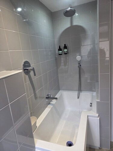 Beautiful 3-bedroom bungalow on west edge of Aberdeen